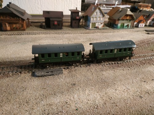 MARKLIN - Märklin 327, RARE AND VINTAGE PASSENGER WAGONS 1945 ALL METAL SCALE HO - Picture 1 of 9