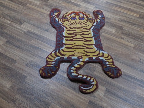 Tibetan Tiger Rug Animal Shape Handmade Kids Boho Area Rug Aesthetic Rug 2x3 - Picture 6 of 15
