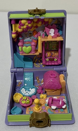 Libro de cuentos Polly Pocket Toy Land de colección años 90 1996 completo con muñecas y llave - Imagen 10 de 11