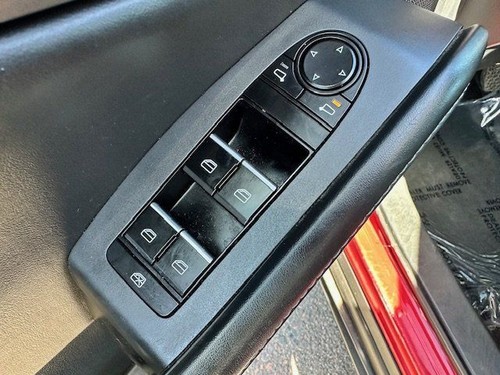2023 Mazda CX-30 Select LIKE NEW - Picture 26 of 33