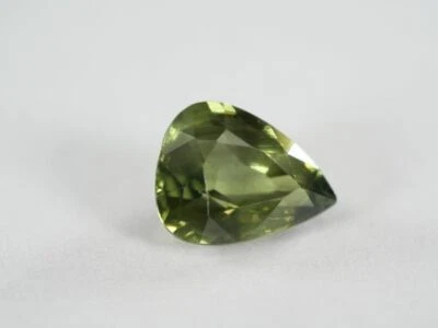 Intense Green (Bluish) Saphir, Yellowish Green - 1.11 ct - Bild 1 von 4