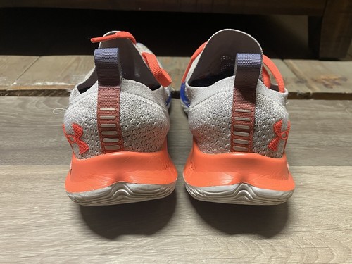 Under Armour Flow Velocity DAMEN-LAUFSCHUHE GRÖSSE 7,5 NEU 130 $ - Bild 3 von 4