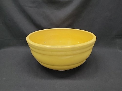 RARE Vintage Pfaltzgraff Bowl  - YORK P Pottery 10 Inch Mixing BOWL Yellow #5461 - Picture 2 of 24