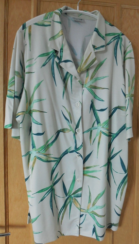 FINN KARELIA Ladies Blouse, size 22 - Bamboo pattern on cream background