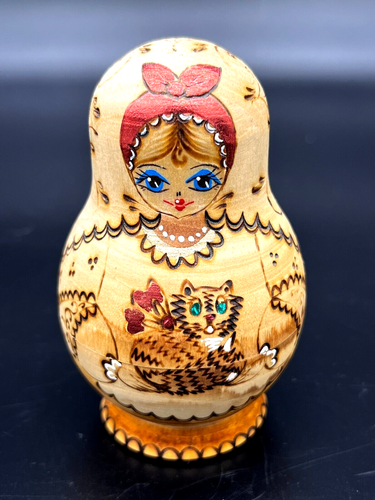 Russian Matryoshka Nesting Dolls Holding A Cat Wood Burned Hand Painted Set of 5 - Picture 7 of 20