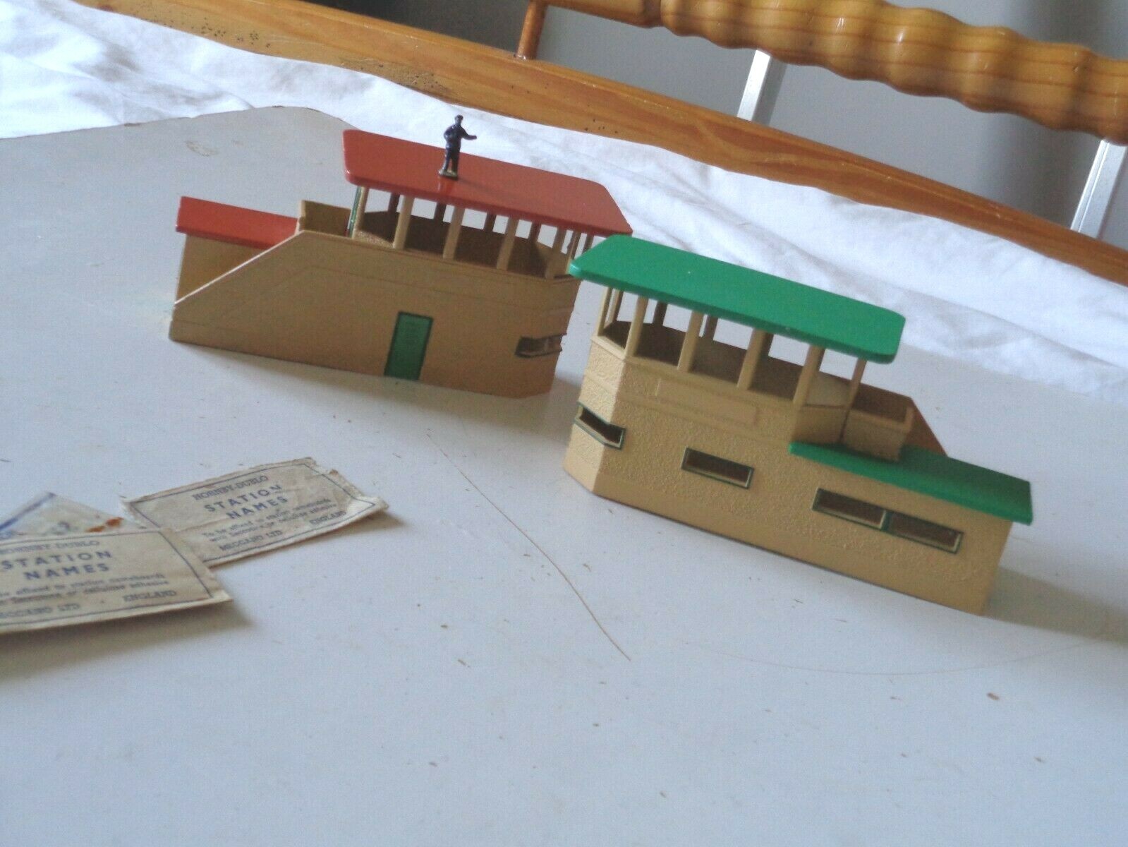 HORNBY DUBLO 5080 SIGNAL CABIN PLUS RARE VARIANT HORNBY DUBLO 5080 SIGNAL CABIN PLUS RARE VARIANT