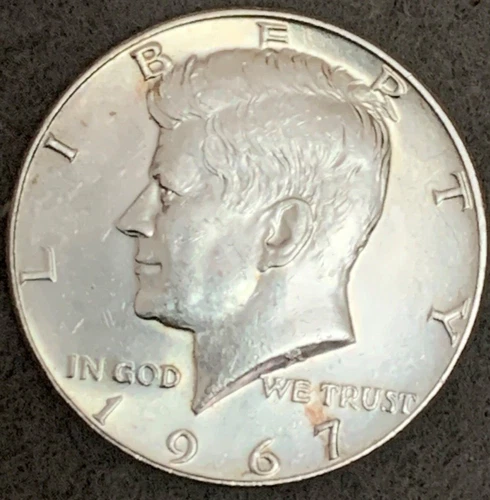 A 1967 P Kennedy Half Dollar 40% SILVER US Mint "About Uncirculated"