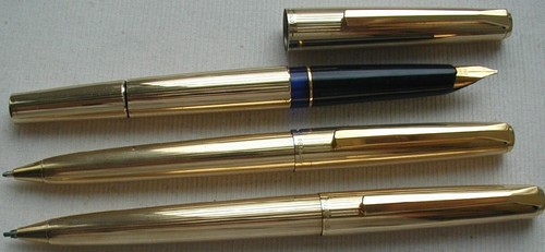 PELIKAN " M 60 ROLLED GOLD " 3er SET in BOX ,KOLBENFÜLLER,18 Kt. GOLDFEDER in OB - Bild 2 von 8