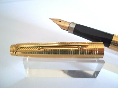Beautiful and rare fountain pen Parker 75 14 K G.F made in