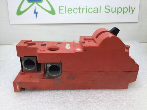 Disyuntor principal Murray/Crouse Hinds MDA2150TF 150 amperios 2 polos 240 v - Imagen 3 de 13