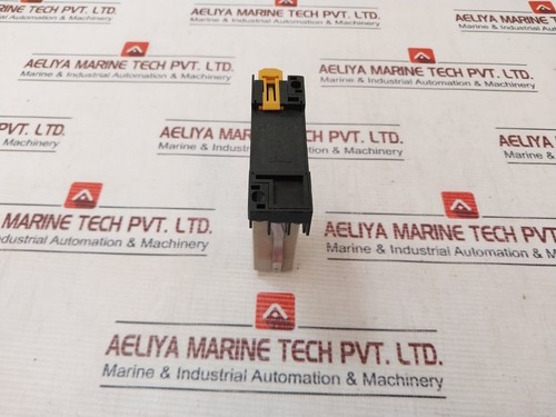 Omron H3Y-2 Timer Relay With Base 5A 24VDC - Picture 4 of 10