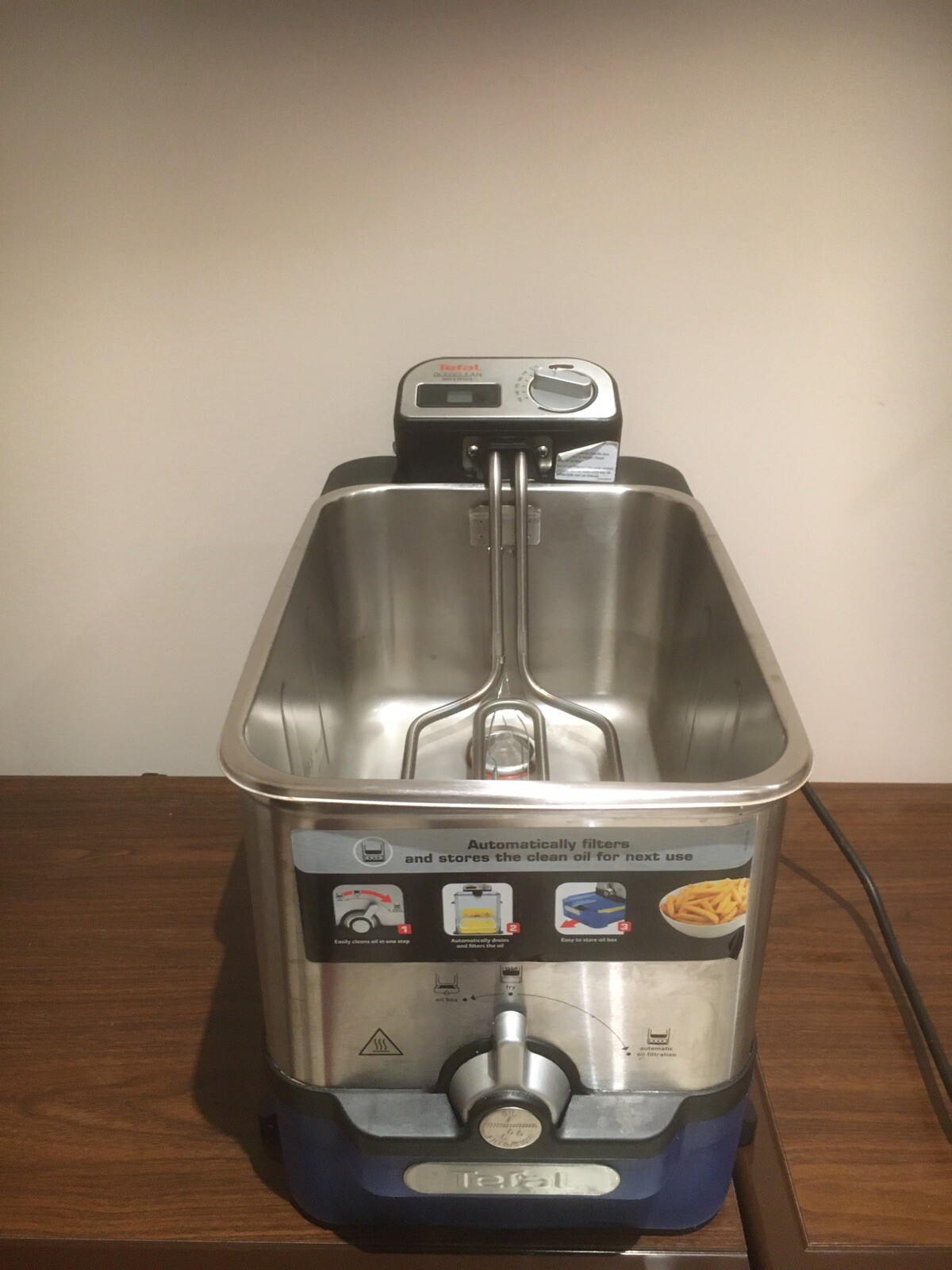 Tefal FR8040 Oleoclean Pro Deep Fryer 3045386366880 eBay