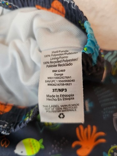 Boys Swimwear 4T Swim Shirt & 3 T Trunks -Cute Sharks, Fish & Octopus Pattern - Picture 7 of 9