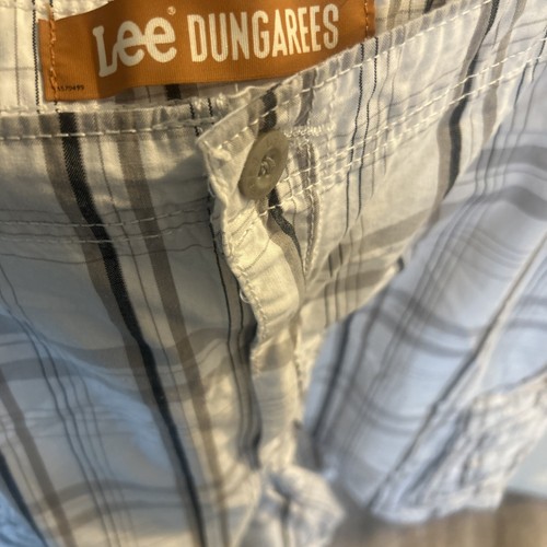 EUC Lee Dungarees Men's Plaid Cargo Shorts Size 42 - Very Lightly Worn- Pics - Picture 5 of 6