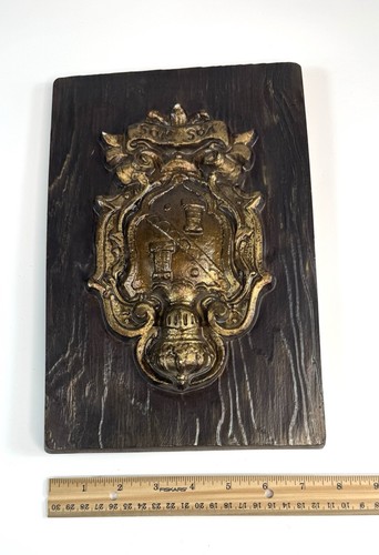 Vintage Wall Hanging Plaque Decor Coat Of Armor Medieval Knight Helmet Crosses - Picture 7 of 7