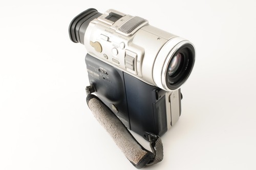 🎦 SONY DCR-PC100 Camcorder Carl Zeiss NightShot miniDV 【MINT w/Case】 JAPAN #69 - Picture 6 of 21