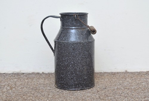 Vintage enamel milk churn can milkchurn milk pot / jug - FREE POSTAGE - Picture 2 of 7