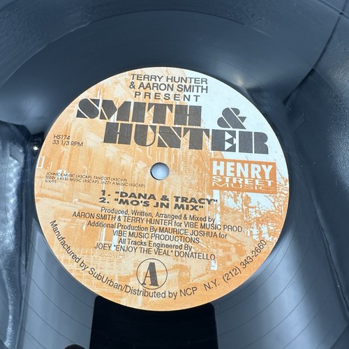 Dana & Tracy - Smith & Hunter 12" Single Vinyl Record (US 1995) - Picture 2 of 5