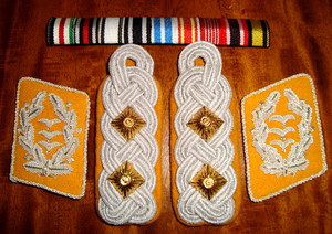 German Luftwaffe Colonel Klink Set--ala TV's "Hogan's Heroes"