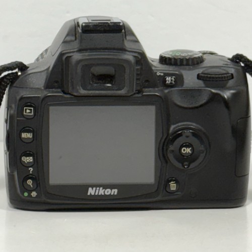 Nikon D40 fotocamera reflex digitale 6,1 MP con obiettivo 18-55 mm e cinturino non testata vendo così com'è - Foto 4 di 9