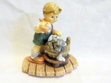 Vintage Goebel Figurine GOOD SCRUBBING BH 104 1999
