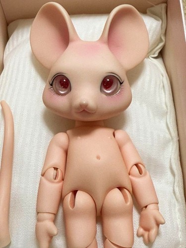PIPOS Doll Cheese Mouse Custom PINK Outfit Resin Eye serial number w/box Used - Picture 3 of 5
