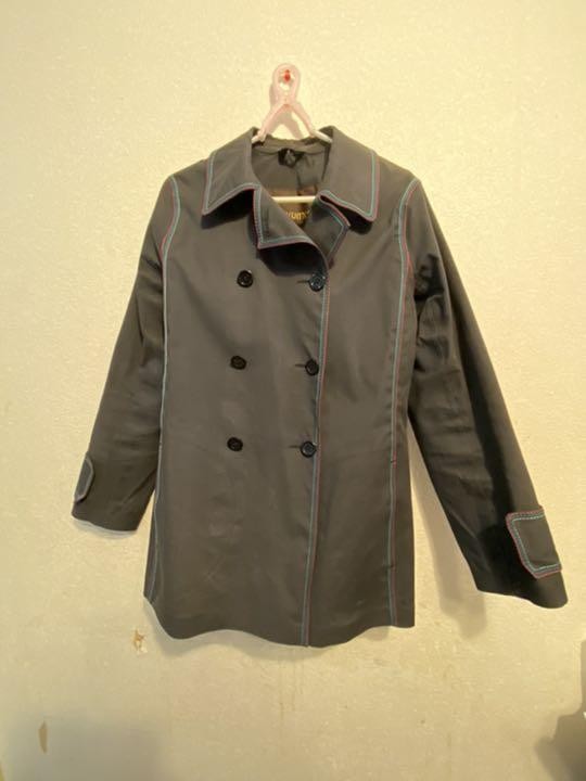 Picture 1 of 8