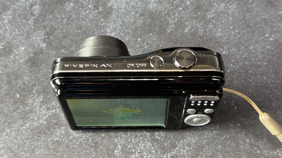Fujifilm FinePix AX250 - 14MP digital camera with batteries, photo 3 of 5
