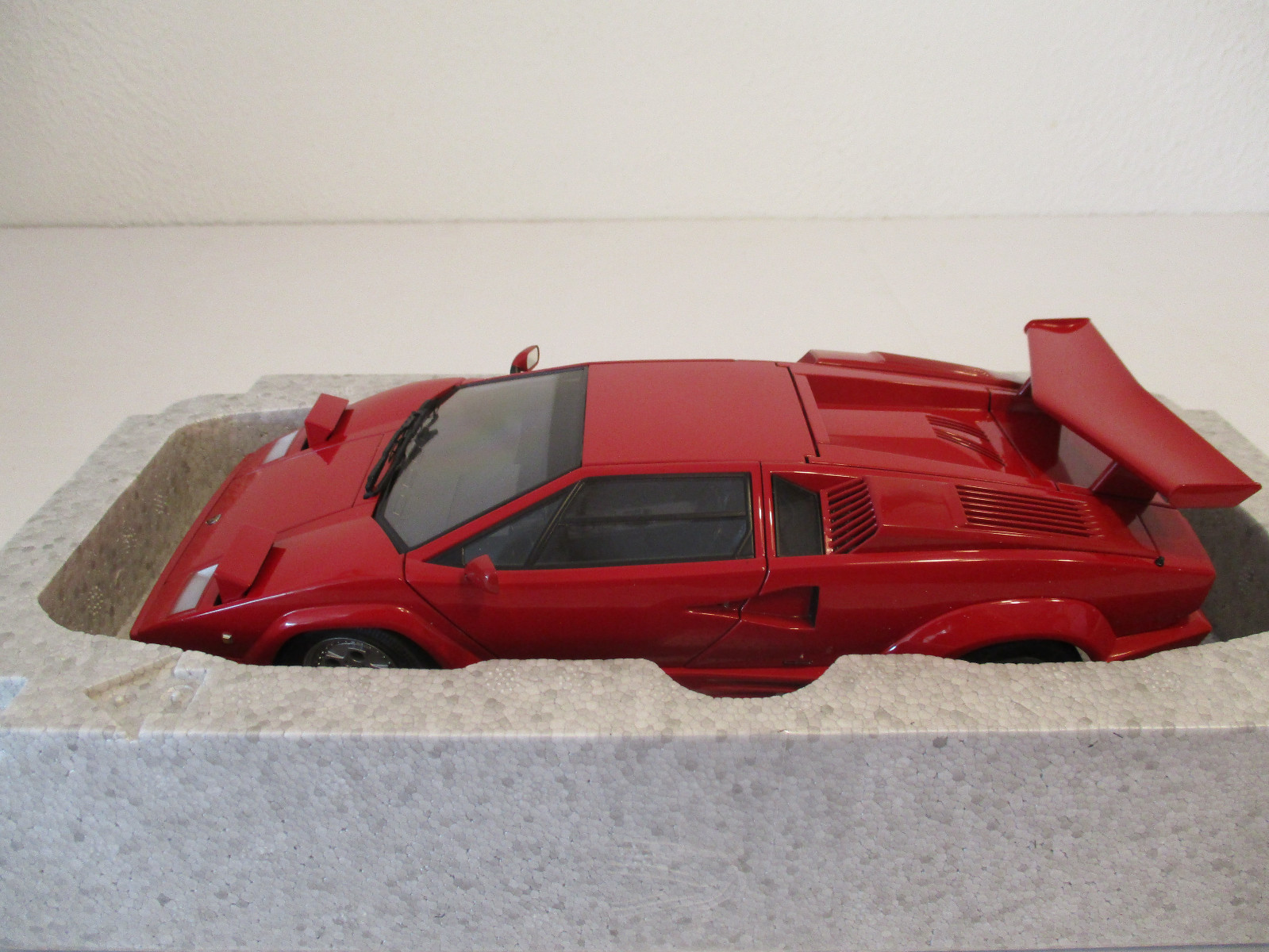 (Gok ) 1 18 18 18 Autoart Lamborghini Countach 25 Th Anniversary Edition Red Nip 4226ac (Gok ) 1 18 18 18 Autoart Lamborghini Countach 25 Th Anniversary Edition Red Nip 4226ac