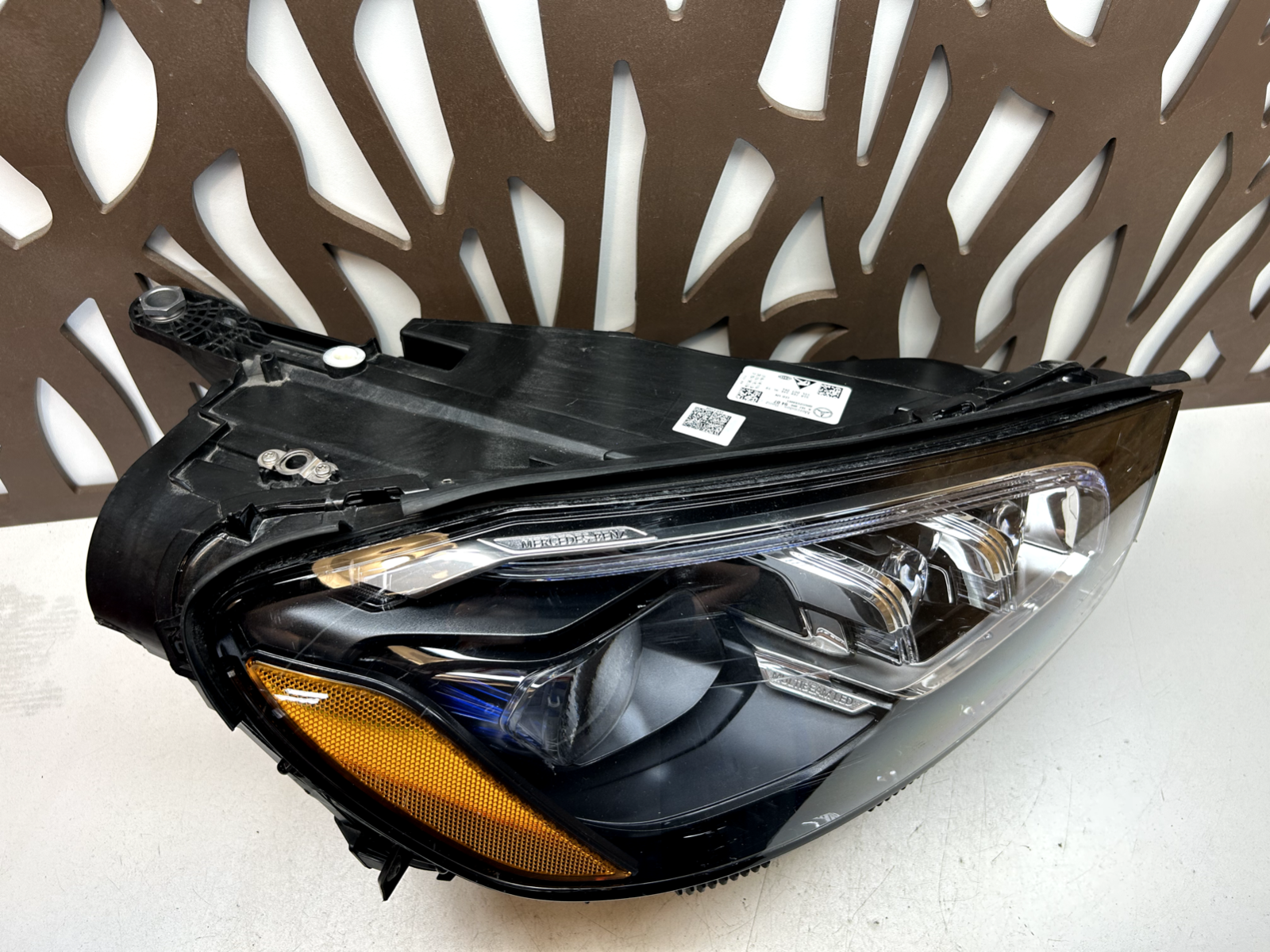 OEM 2020 MERCEDES BENZ GLS Class LED RH Right Passenger Side 