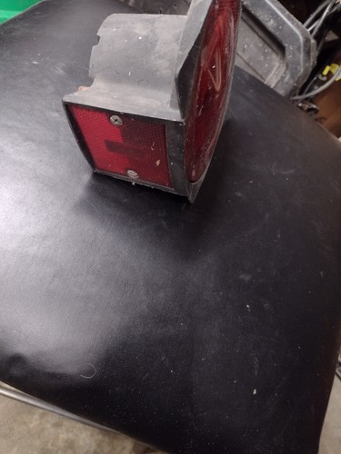 lot of 2 Brake Turn Taillight Trailer Lights Nonmatching Untested - Bild 2 von 16