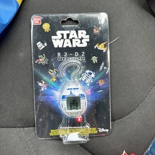 Tamagotchi Nano Star Wars R2-D2 Classic White  Disney Star Wars Lucasfilm Toy