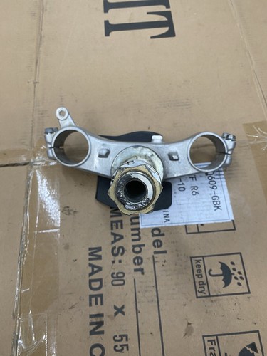 2008 2009 SUZUKI GSXR 600 750 FRONT FORKS CLAMP LOWER TRIPLE TREE STEERING STEM - Picture 2 of 9