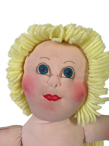 Vintage 1984 McSnuggles Weichkörper Handarbeit Puppe Garn Haare blond blaue Augen Plüsch - Bild 8 von 10