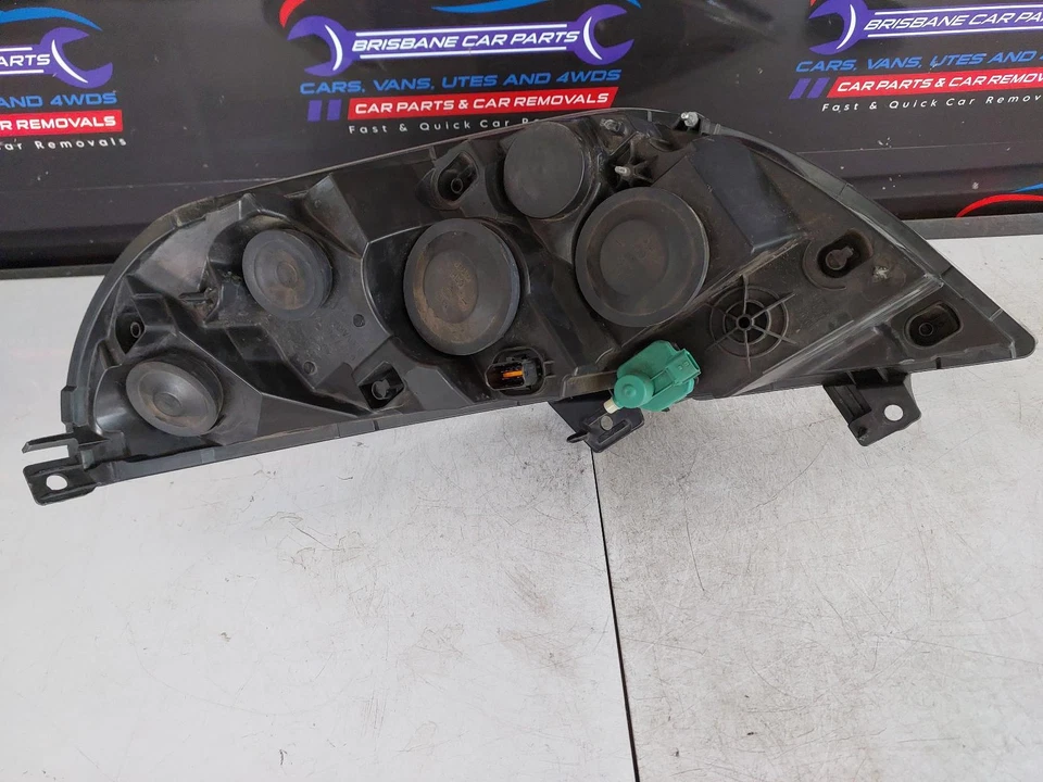 RENAULT MASTER 2011-2020 RIGHT HEADLAMP Van - image 4 of 4