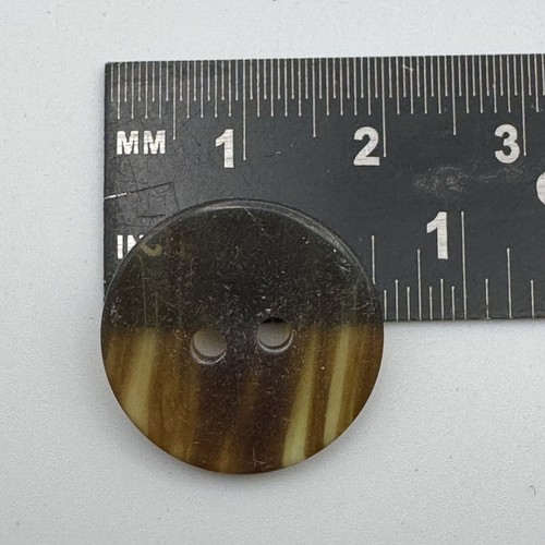 Brown/Yellow Poly Tortoise Streak Pattern Button 13mm 15mm 19mm 21mm 23mm 2hole - Picture 9 of 15