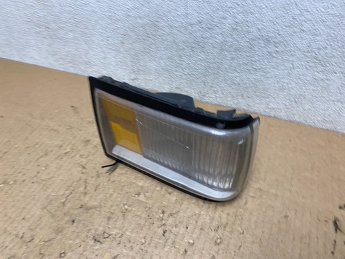 1987 - 1988 Cadillac Deville Front Right Passenger RH Turn Signal OEM L8740 DG - Picture 2 of 8