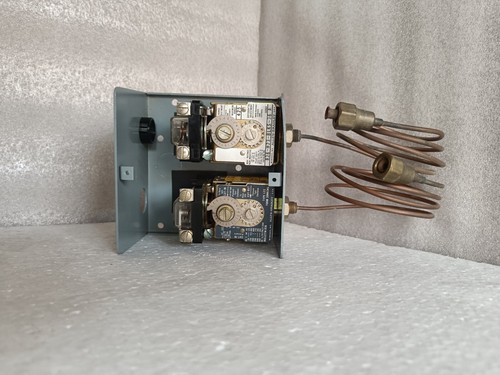 ALLEN BRADLEY 836-L22-NKCHS-36 /W 836-H23-BLKS-36 SER. A - Picture 12 of 17
