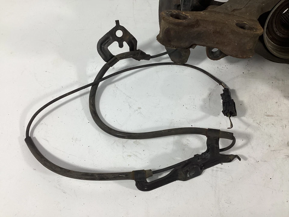 2011 - 2014 Toyota Sienna Front Right Side Spindle Knuckle Hub 43211-0E010 OEM . - Изображение 4 из 4