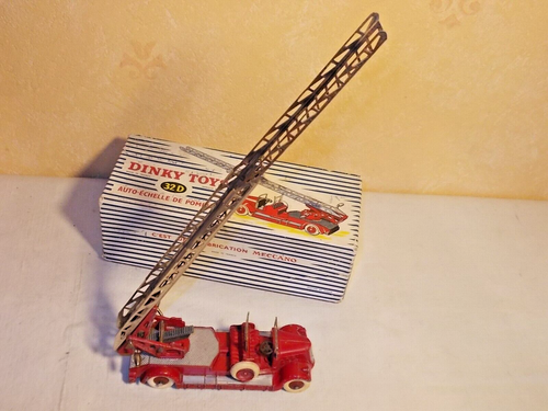DINKY TOYS FRANCE 32D Auto-échelle de pompiers Delahaye en boite 1/50 NO COPY - Foto 4 di 8