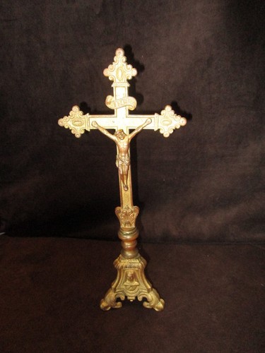 Antique brass freestanding altar INRI crucifix Jesus Mary Joseph base 1900's 13" - Picture 2 of 20