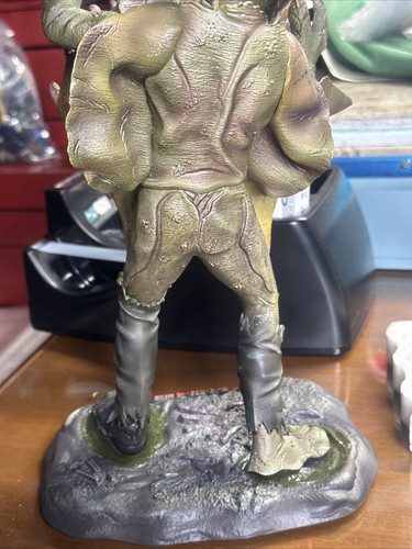 Famous Monster Maniacs The Freakmaker Mutations Painted figure Statue Broken (a) - Picture 21 of 24