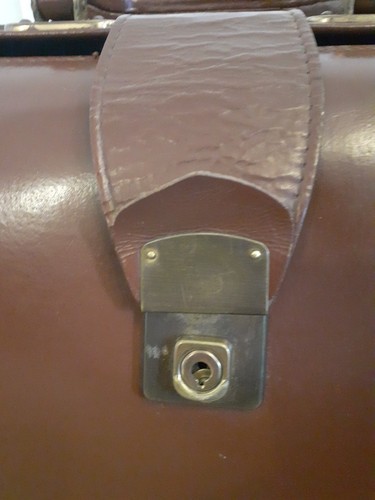 Vintage Tan Leather Doctors Bag Briefcase - Picture 7 of 13
