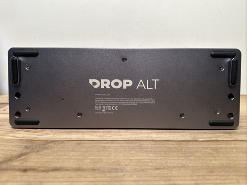 Drop ALT Mechanical Gaming RGB Keyboard Silver / Gray - Cherry Blue Switches - Picture 6 of 7