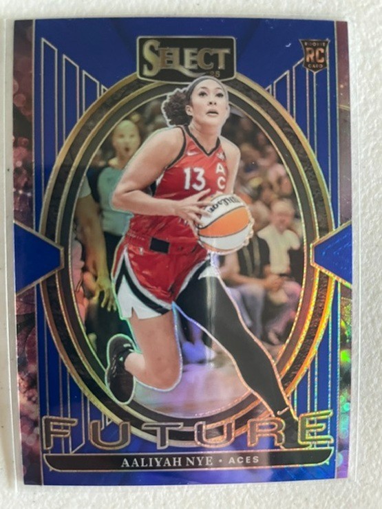 Aaliyah Nye – 2025 Select WNBA “Future” insert #7 “Blue” parallel (Aces) /49 RC