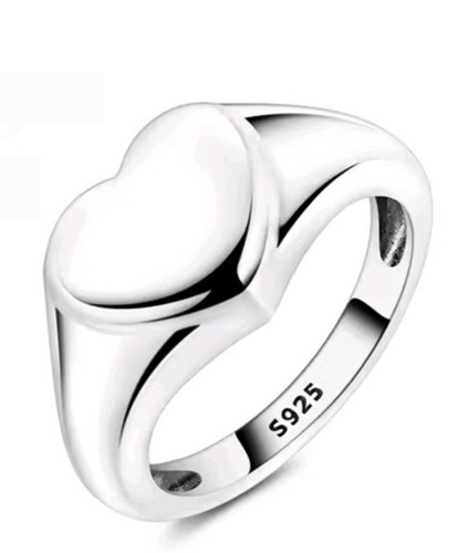 925 Sterling Silver Signet Style Love Heart Ring Size P (8) - Picture 2 of 3