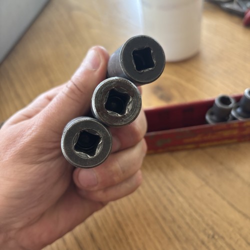 Mac Tools 3/8" Drive Metric Swivel Impact Socket Set 10-19mm W/ Tray 10pc XUP6 - Picture 7 of 11