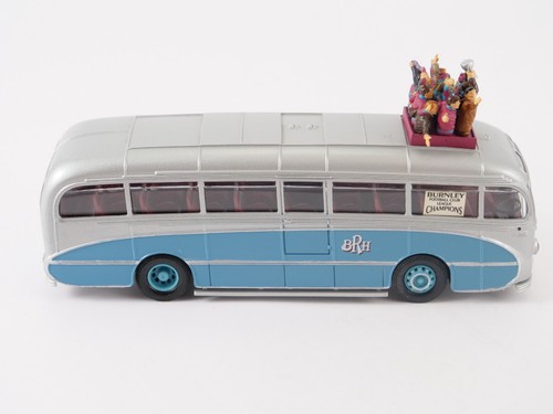 Corgi 34101 Ribblesdale Batty Holt Burlingham Seagull Coach Set - Picture 9 of 15