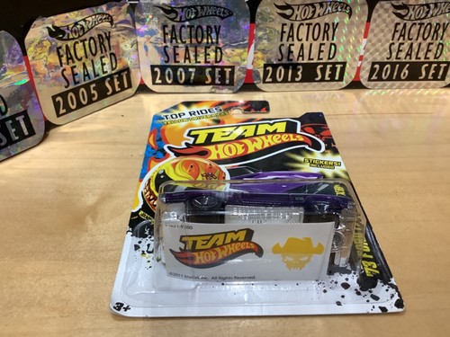 Hot Wheels Top Rides Team Stickers Included 2011 LR - Picture 19 of 68