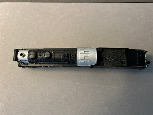 Bachmann Ho Scale 2-8-2 Mikado Union Pacific #2528 - Picture 5 of 6